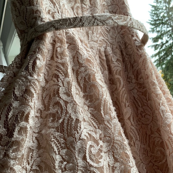 Soft and delicate dress - Picture 8 of 8